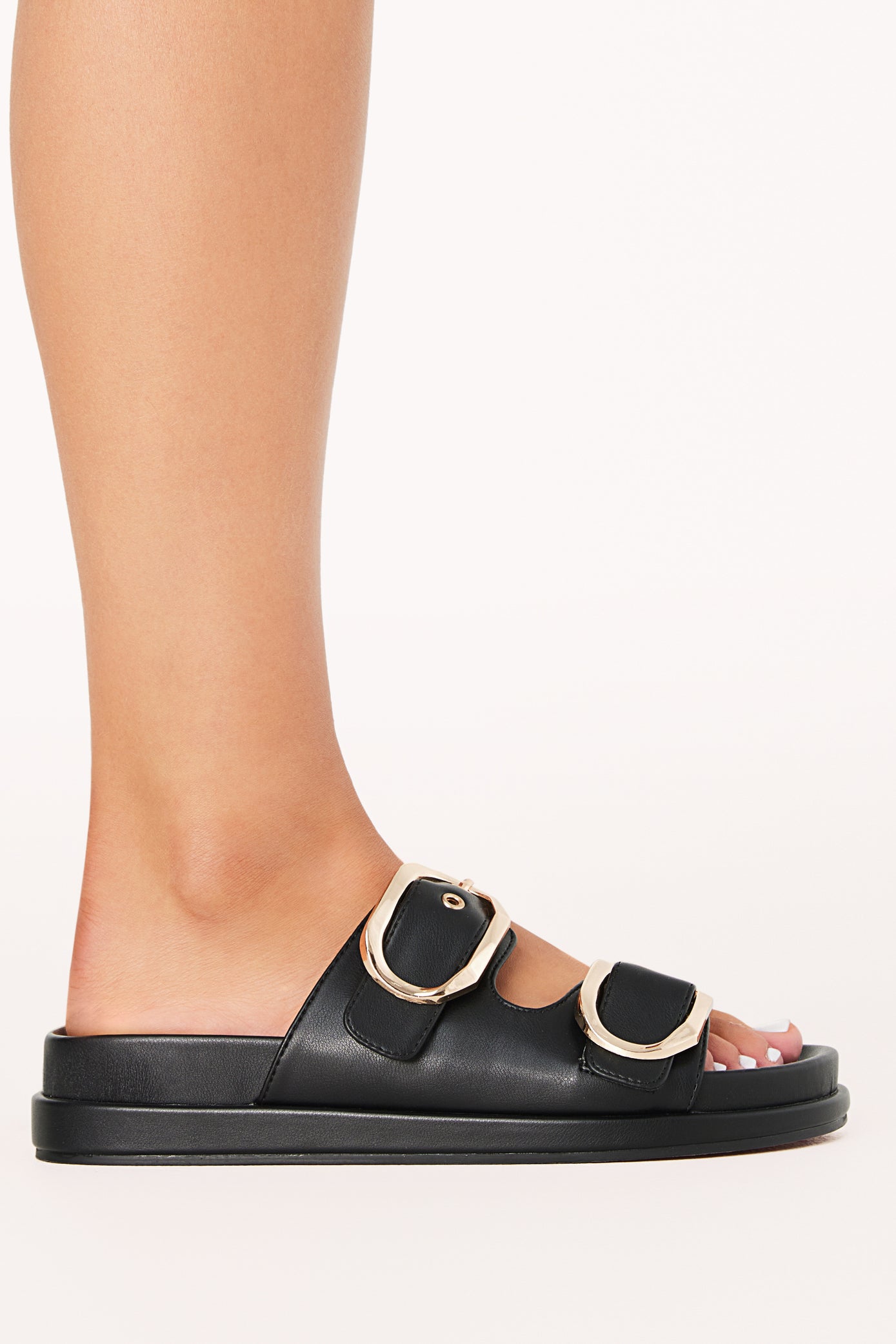 Sandalias planas negras | Comodidad diaria