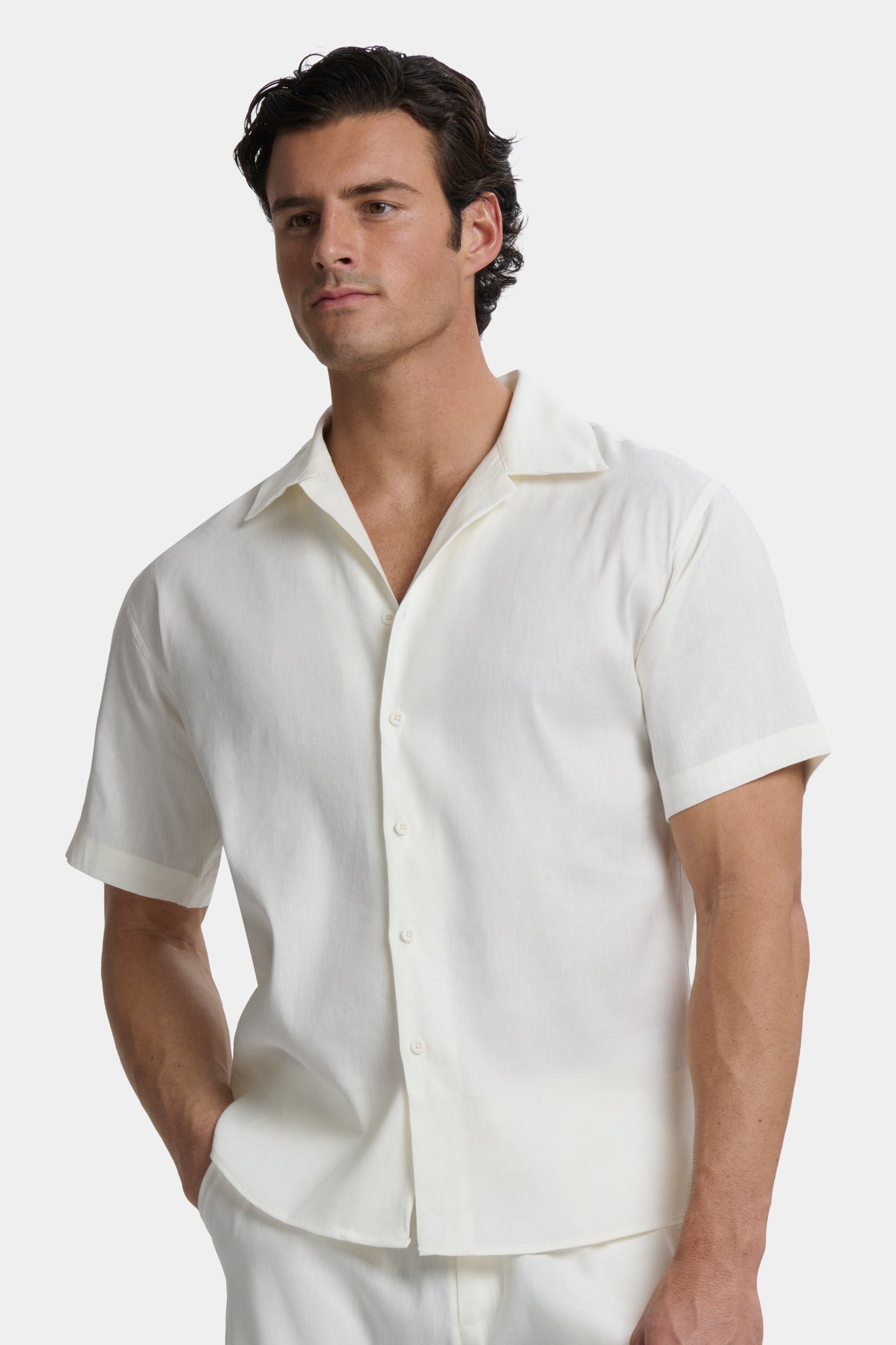 THE LINEN SHORT SLEEVE SHIRT