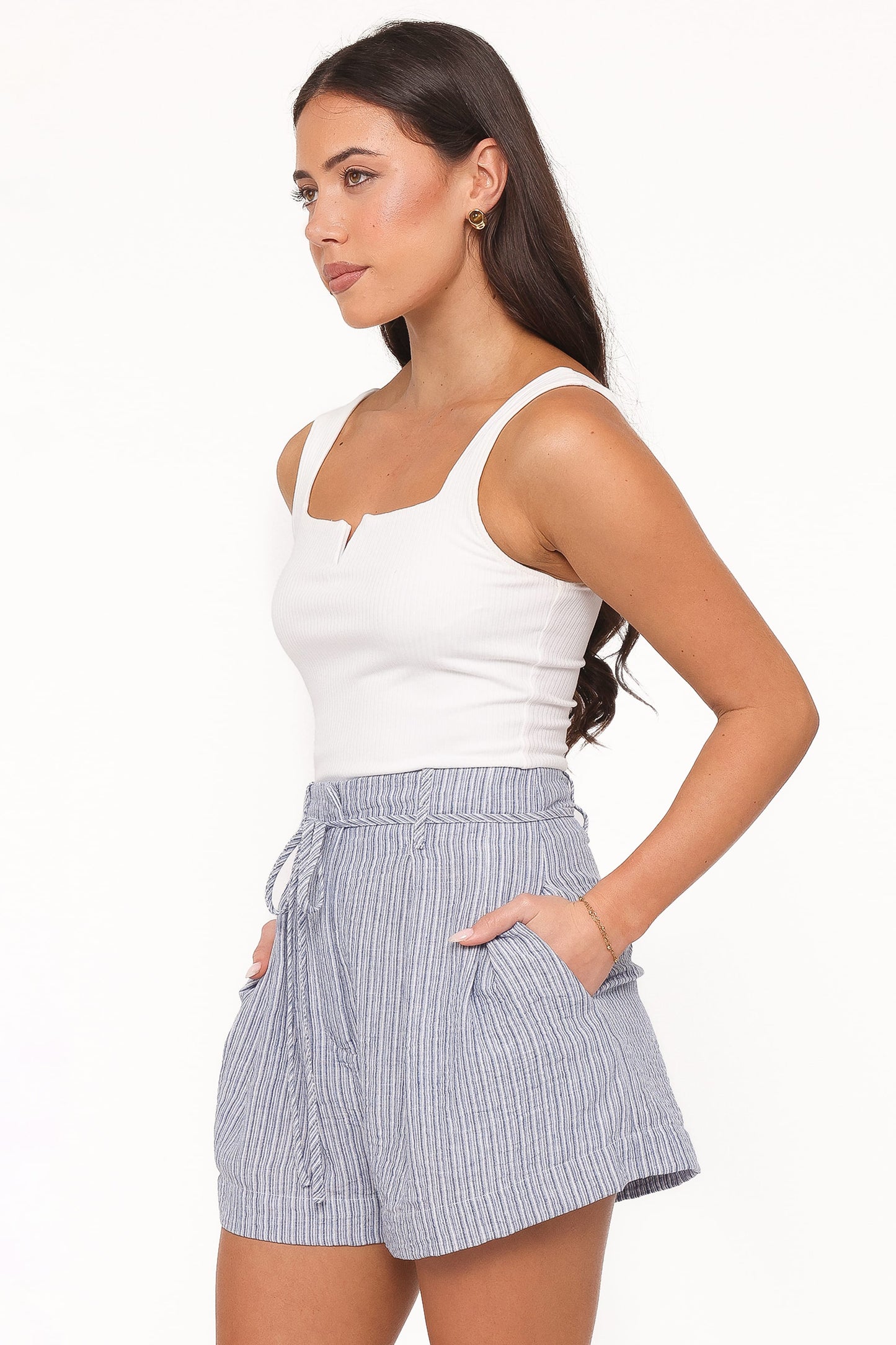 Pantalón corto tiro alto rayas azul | Con bolsillos