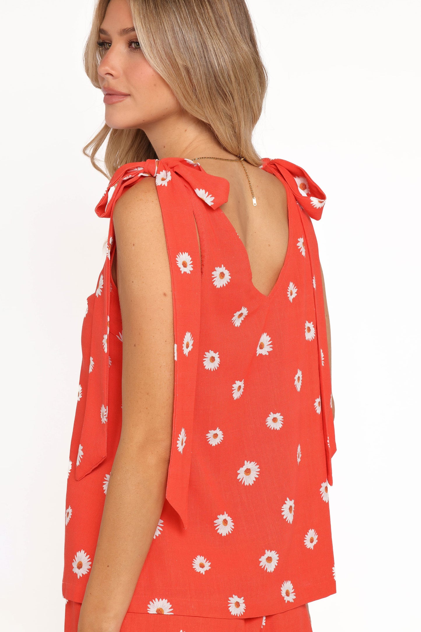 Conjunto shorts estampado margaritas | Muy favorecedor